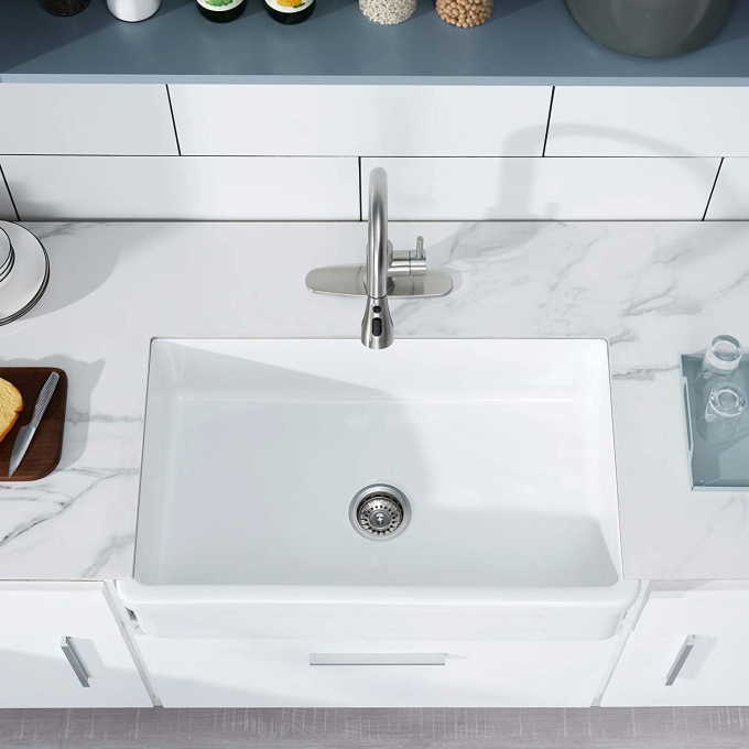 33 inch Ceramic Kitchen Sink, Single Bowl Kitchen Sink with Bottom Grid and Basket Strainer